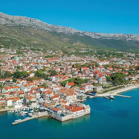 Nyaraló In Kastel Gomilica With Sauna Kaštela