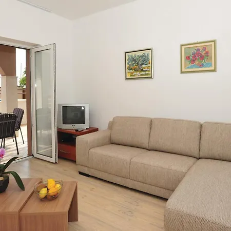 Awesome In Kastel Gomilica Дом отдыха *