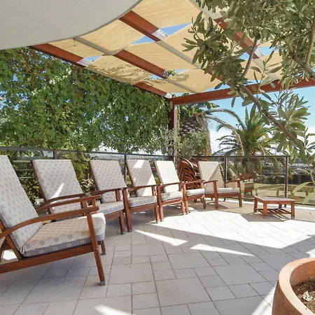 Awesome In Kastel Gomilica Каштела